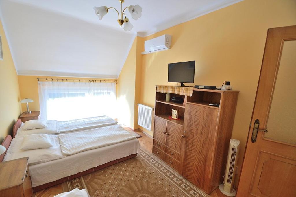 Nora Haz Hajduszoboszlo Hotel Bagian luar foto