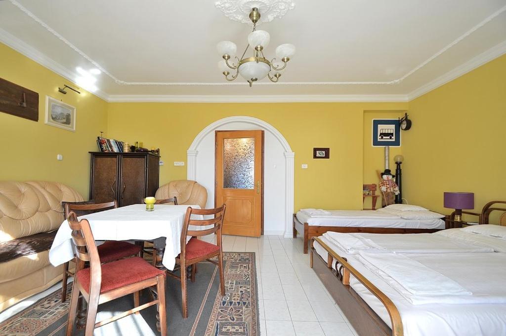 Nora Haz Hajduszoboszlo Hotel Bagian luar foto