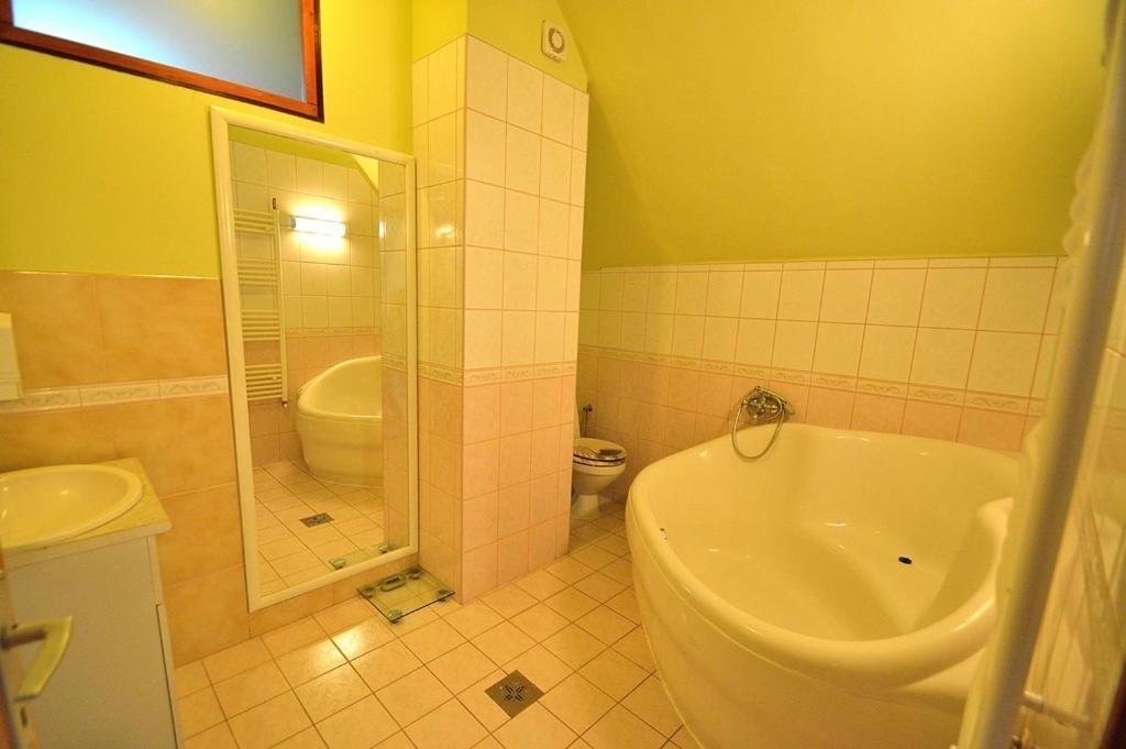 Nora Haz Hajduszoboszlo Hotel Bagian luar foto