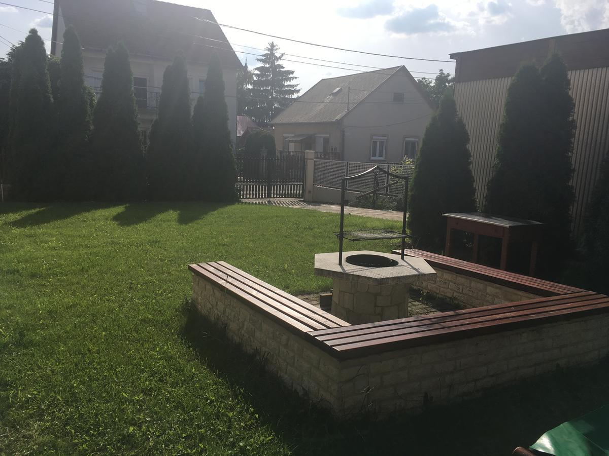 Nora Haz Hajduszoboszlo Hotel Bagian luar foto